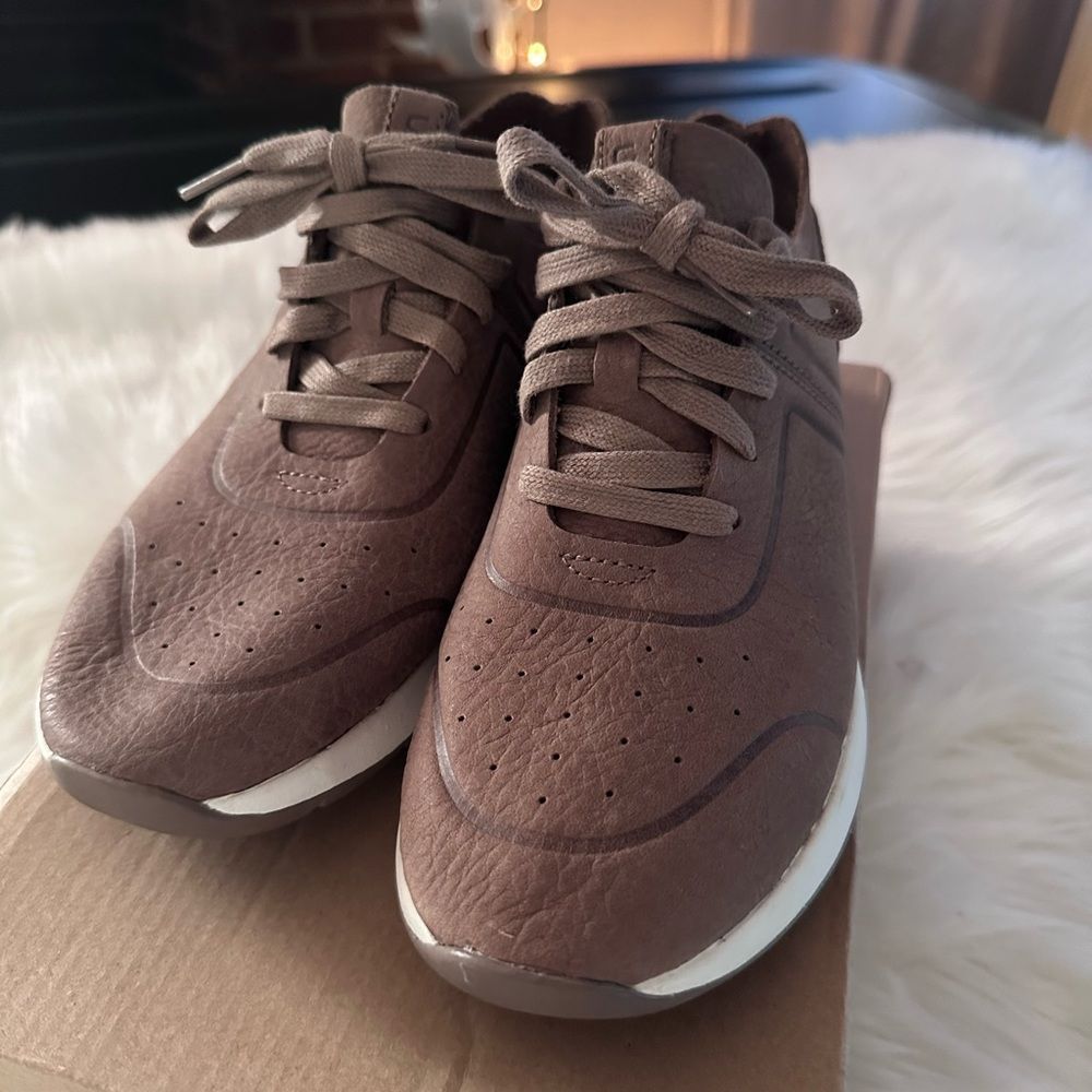 Uggs Adaleen sneaker - Picture 3 of 7